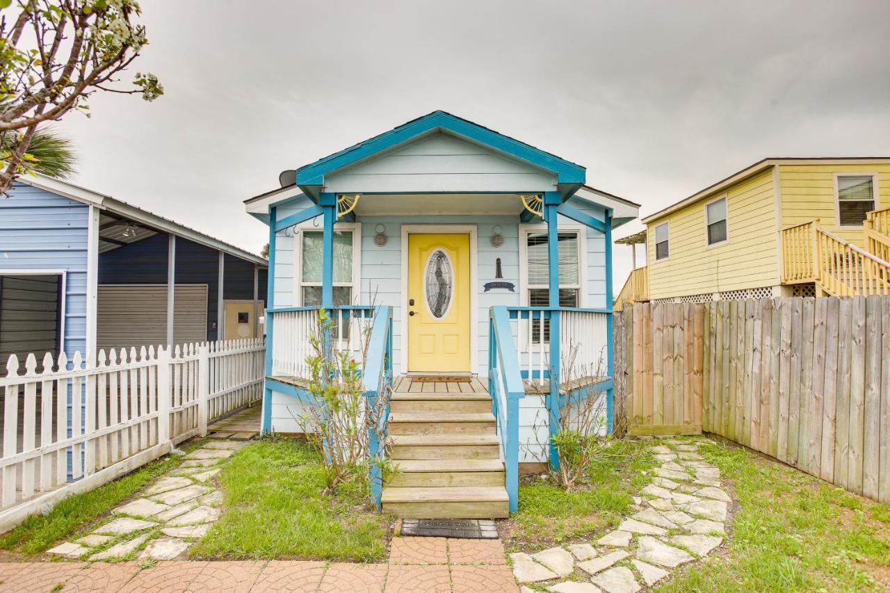 Galveston Cottage About 1 Mi To Beach Pet Friendly! Екстериор снимка